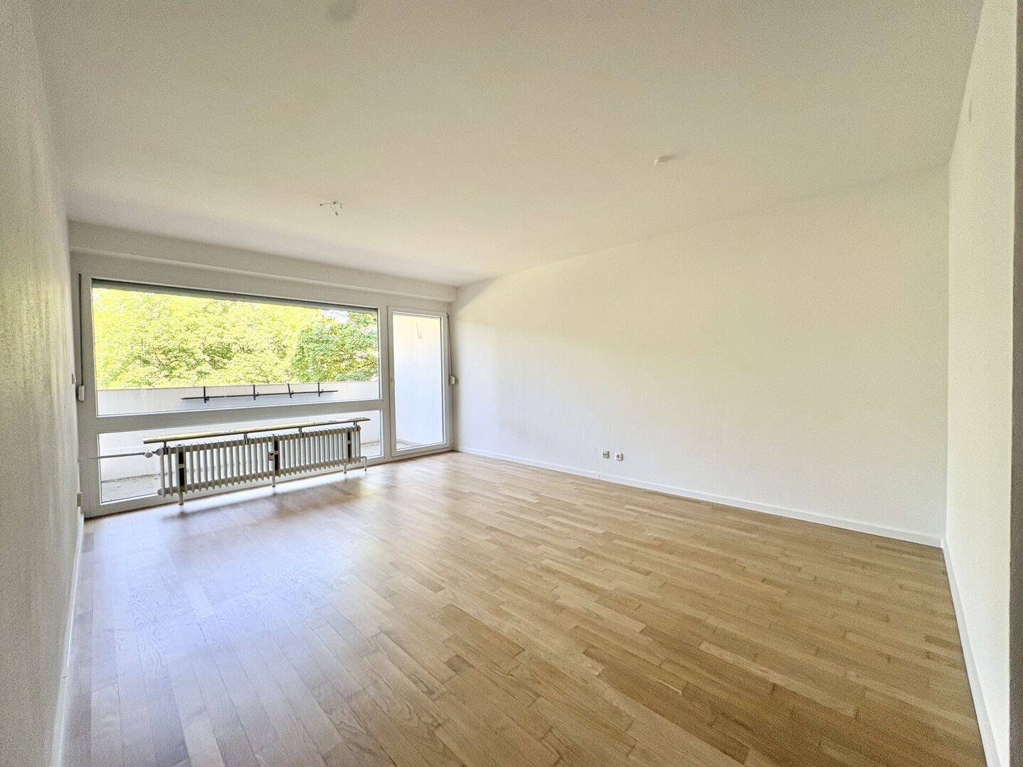 Frisch renovierte 2-Zi.-ETW mit Garagenstellplatz und Loggia in sehr gepflegter Wohnanlage – Ingolstadt – Vorschaubild 6