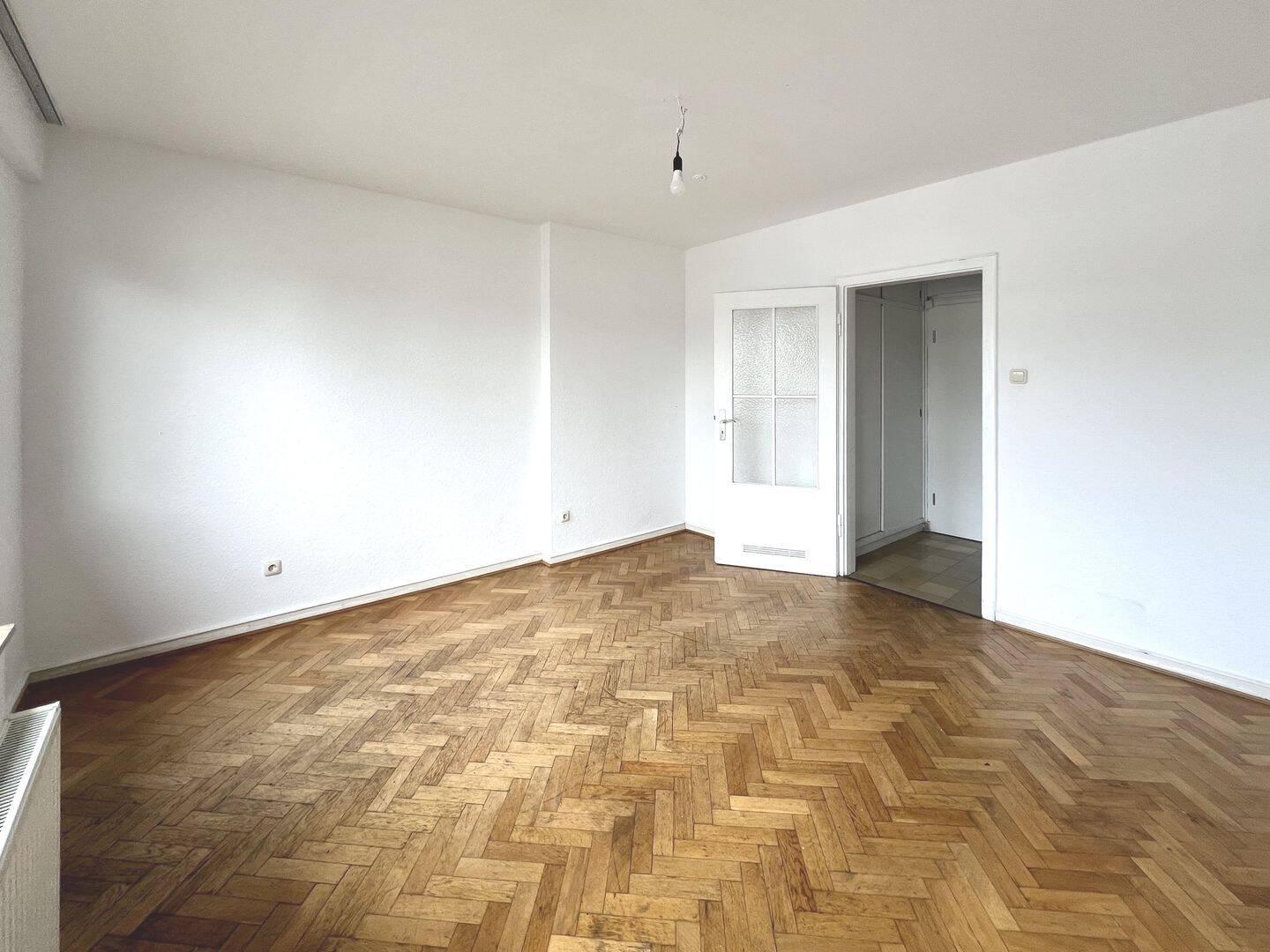 Renovierungsbedürftige Zweizimmerwohnung in Innenstadtlage! – Mönchengladbach – Vorschaubild 6