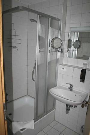 Feriendomizil! Möbliertes Apartment (102) in wunderschöner Aussichtslage von Obernzell bei Passau – 94130 Obernzell – Vorschaubild 5