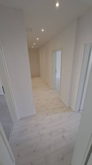 3 Zimmerwohnung, zentral , mit 60 qm großer Terrasse – 75172 Pforzheim – Vorschaubild 3