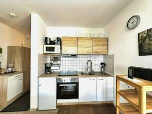 Erholung pur: Gepflegte Ferienwohnung mit Balkon, Tiefgaragenstellplatz und traumhafter Aussicht. – 94572 Schöfweg – Vorschaubild 5