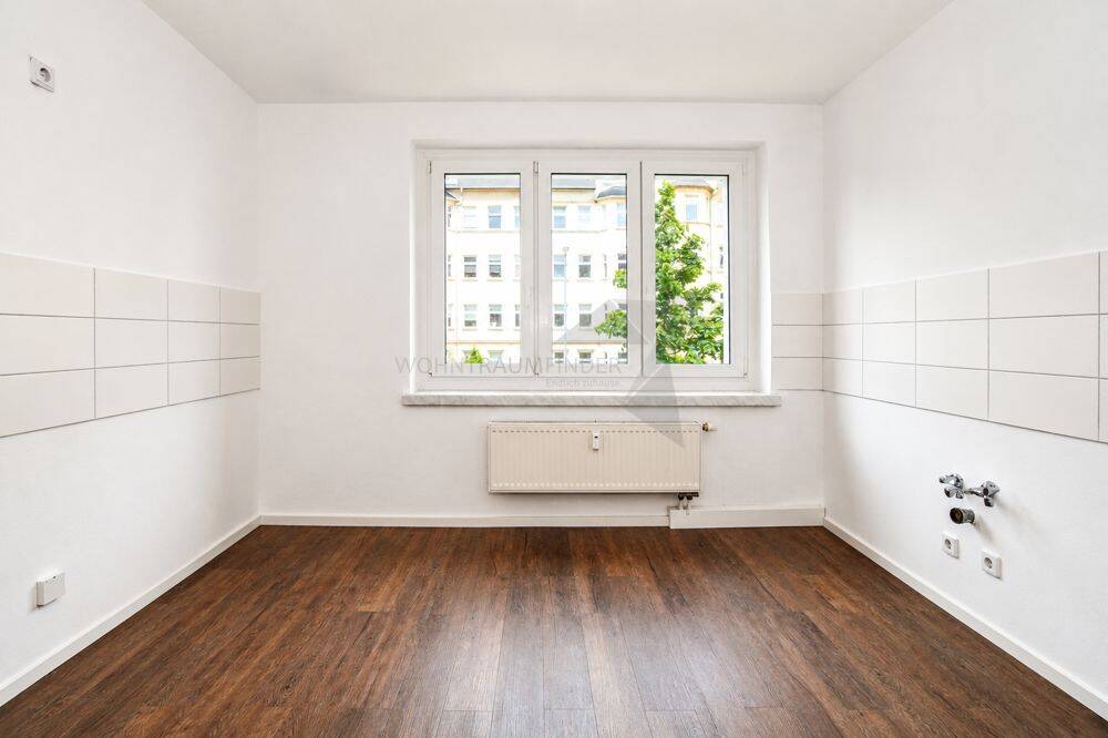 Helle, großzügige 3 Raum Wohnung mit XXL-Balkon und Tageslichtbad im Lutherviertel – Chemnitz – Vorschaubild 9