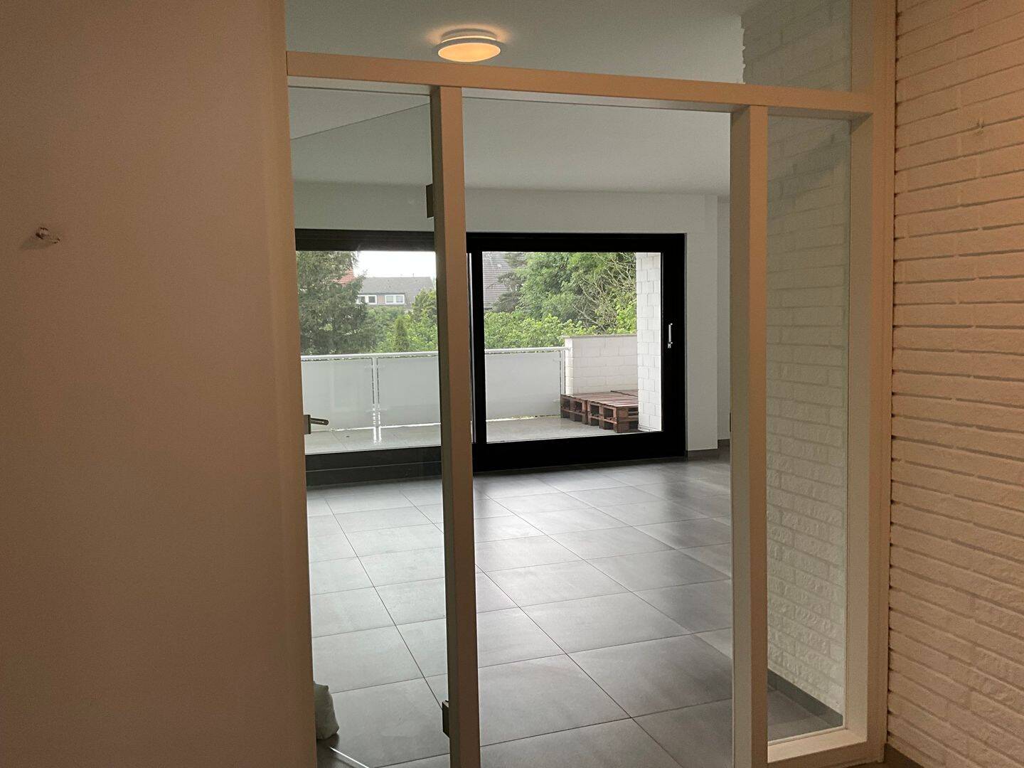 Tolle 3 Zimmer Wohnung mit Balkon, inkl. Garage und Einbauküche und freiem Bezug Nähe Rubbenbruchsee – Osnabrück – Vorschaubild 9