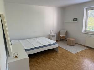 Top Lage Nähe BMW & FIZ, Park, Freibad, Einkaufsmöglichkeiten, Post, U-Bahn, Bus, A9, ruhige Lage – 80804 München – Vorschaubild 3