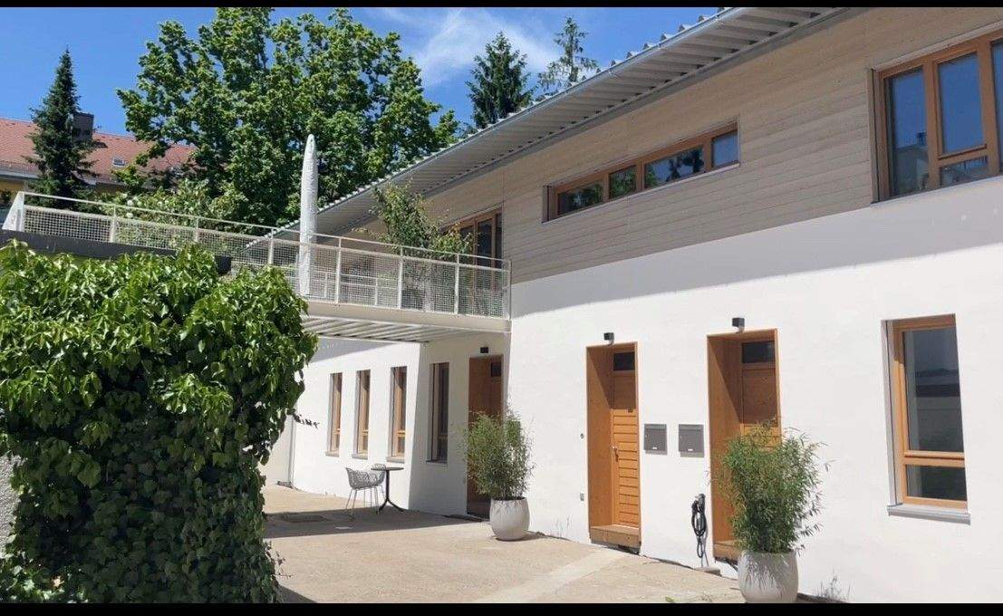 EXKLUSIVE DESIGNERWOHNUNG im Rückgebäude mit Wow-Faktor, EBK & Stellplatz in der Nordstadt**