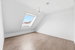 Charmante Galerie-Wohnung auf zwei Ebenen - Offenes Raumkonzept in ruhiger Lage – 70439 Stuttgart – Vorschaubild 9