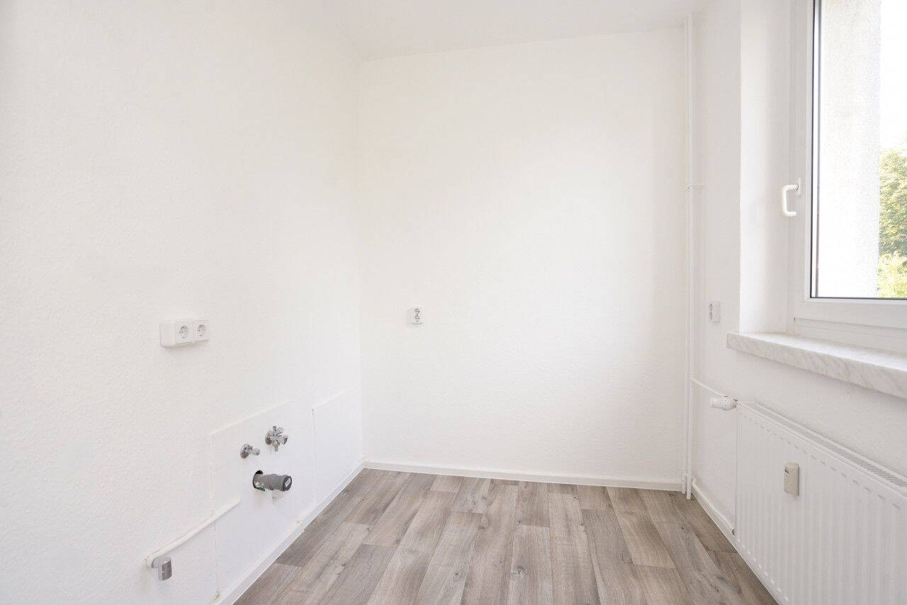 Modernes Bad / Balkon / Aufzug – Chemnitz – Vorschaubild 3
