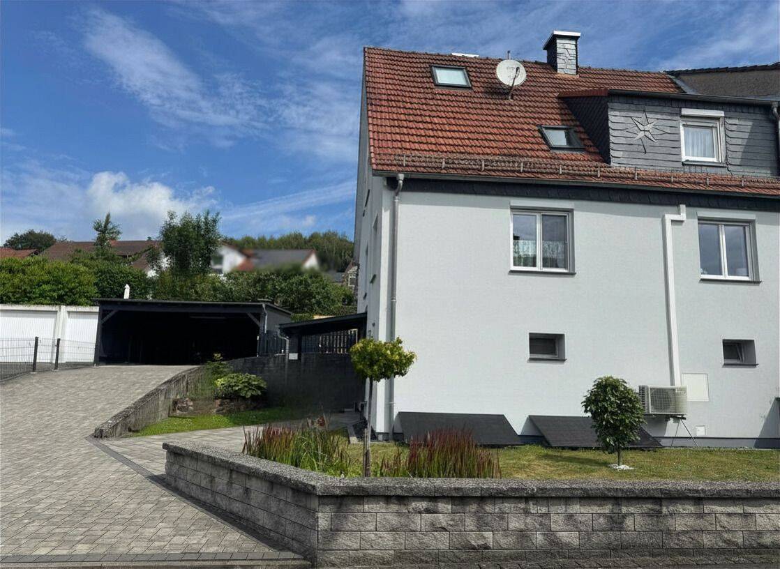 Charmante Doppelhaushälfte mit großem Garten für entspannte Stunden – Biebergemünd – Vorschaubild 3