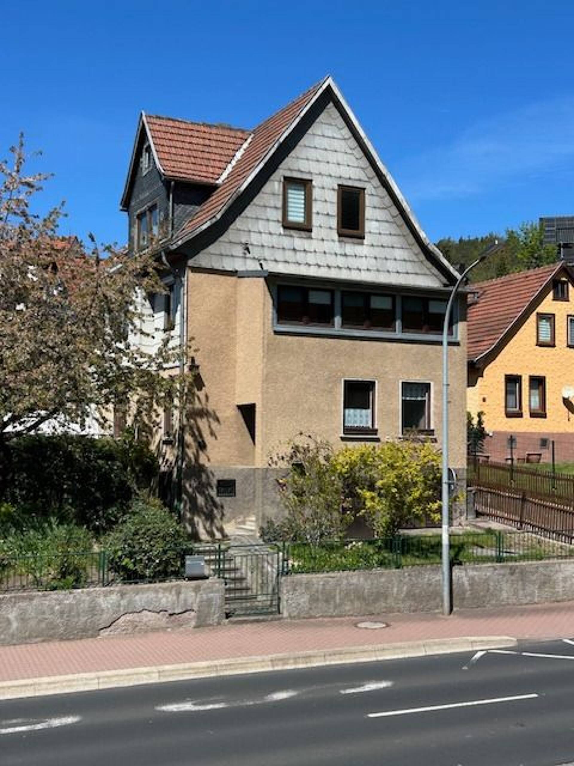 Haus in 36433 Bad Salzungen mit 180 m² kaufen