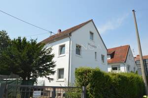Falanga Immobilien - Charmante Wohnung mit Wohlfühlcharakter in 3-Parteienhaus in Wiesbaden! – 65199 Wiesbaden – Vorschaubild 2