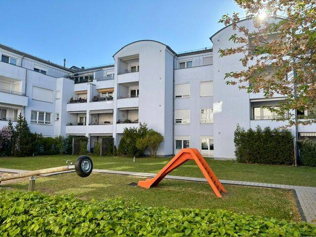Schöne 3 Zimmer-Wohnung im 3.OG -2 Balkone -Aufzug- 90449 Nürnberg – Nürnberg – Vorschaubild 4