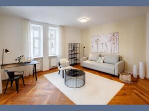 Möbliert: Familienwohnung in Bestlage in der Fraunhoferstraße