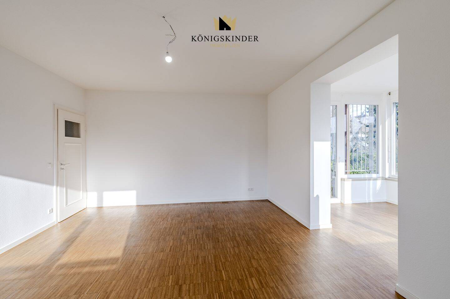 Stilvolle Erdgeschoss-Wohnung im hochwertig modernisierten Mehr-Familienhaus in Stuttgart-Degerloch. – Stuttgart – Vorschaubild 4