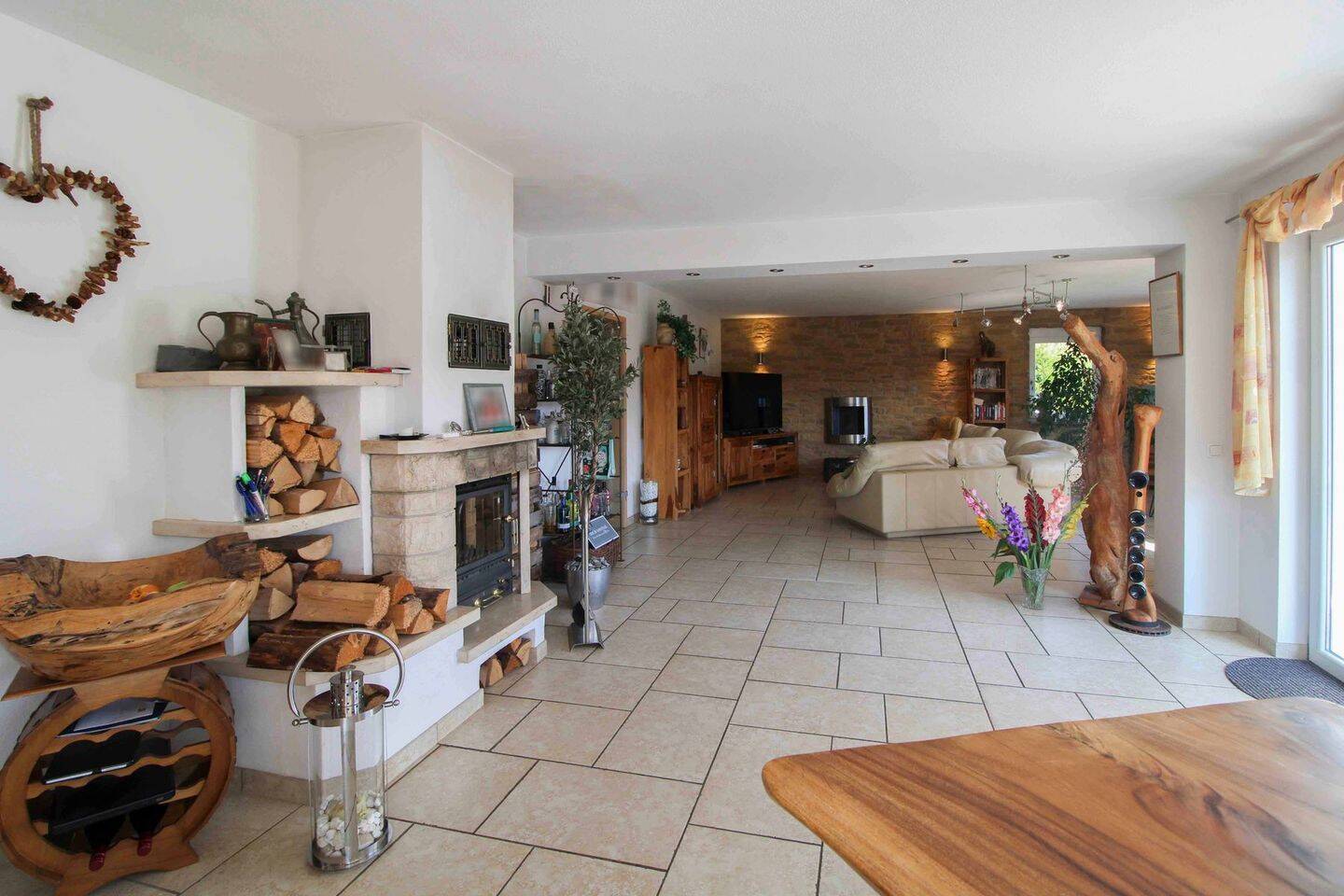 Natur. Ruhe. Privatsphäre. Familienhaus mit Sauna, PV-Anlage und unverbaubarem Weitblick – Schlangenbad – Vorschaubild 3