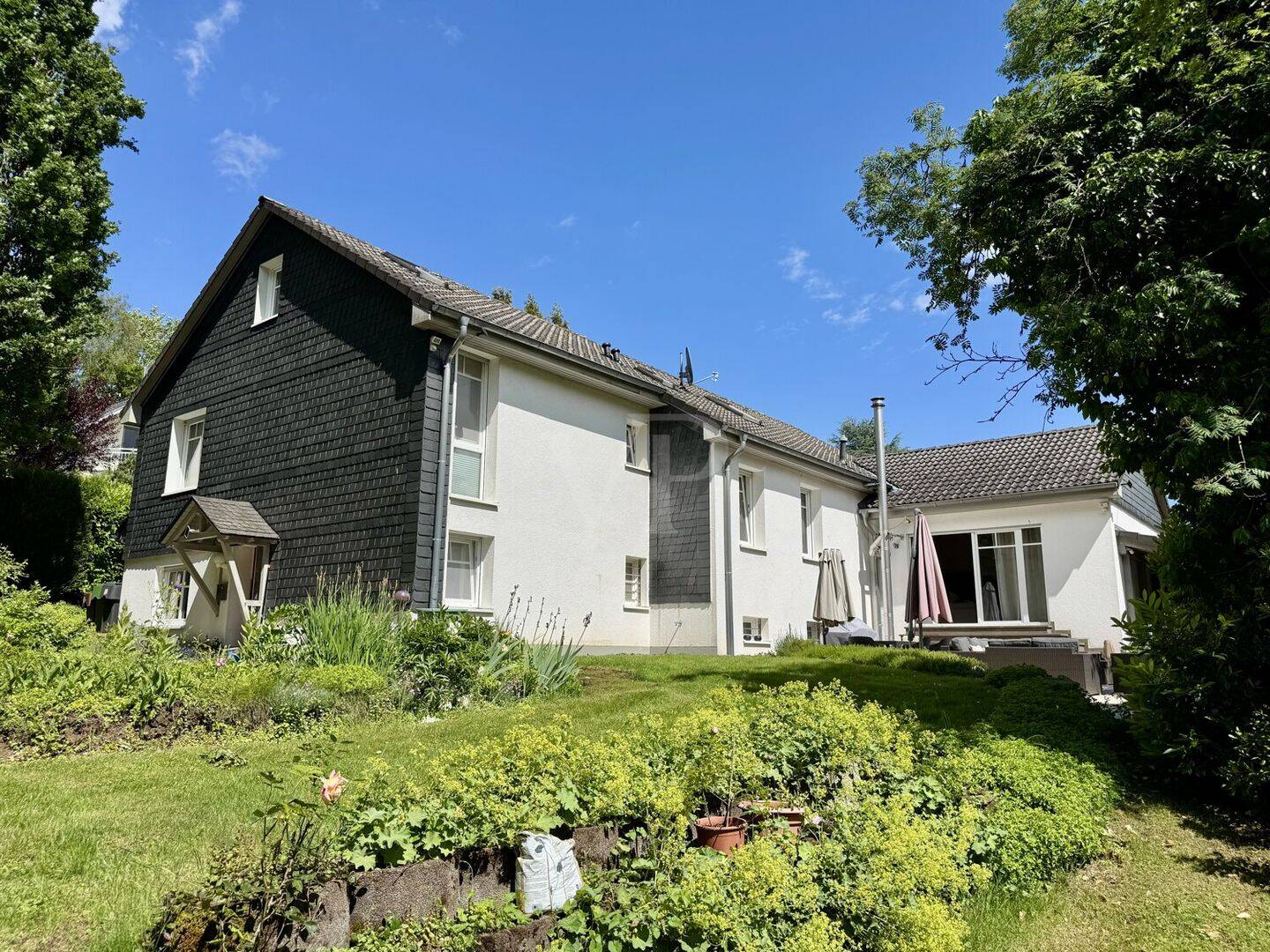 Modernes Einfamilienhaus mit Einliegerwohnung in begehrter Wohnlage von Wiehl – Wiehl – Vorschaubild 6