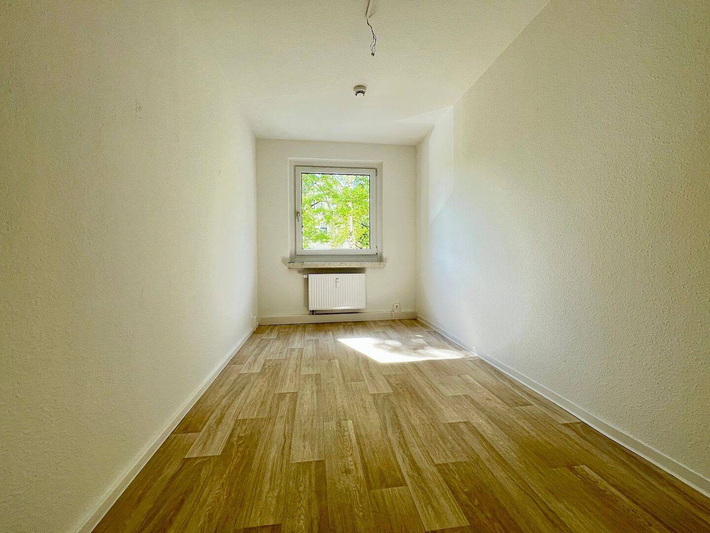 Zuhause im Grünen - Balkon & Park direkt vor der Tür – Chemnitz – Vorschaubild 5