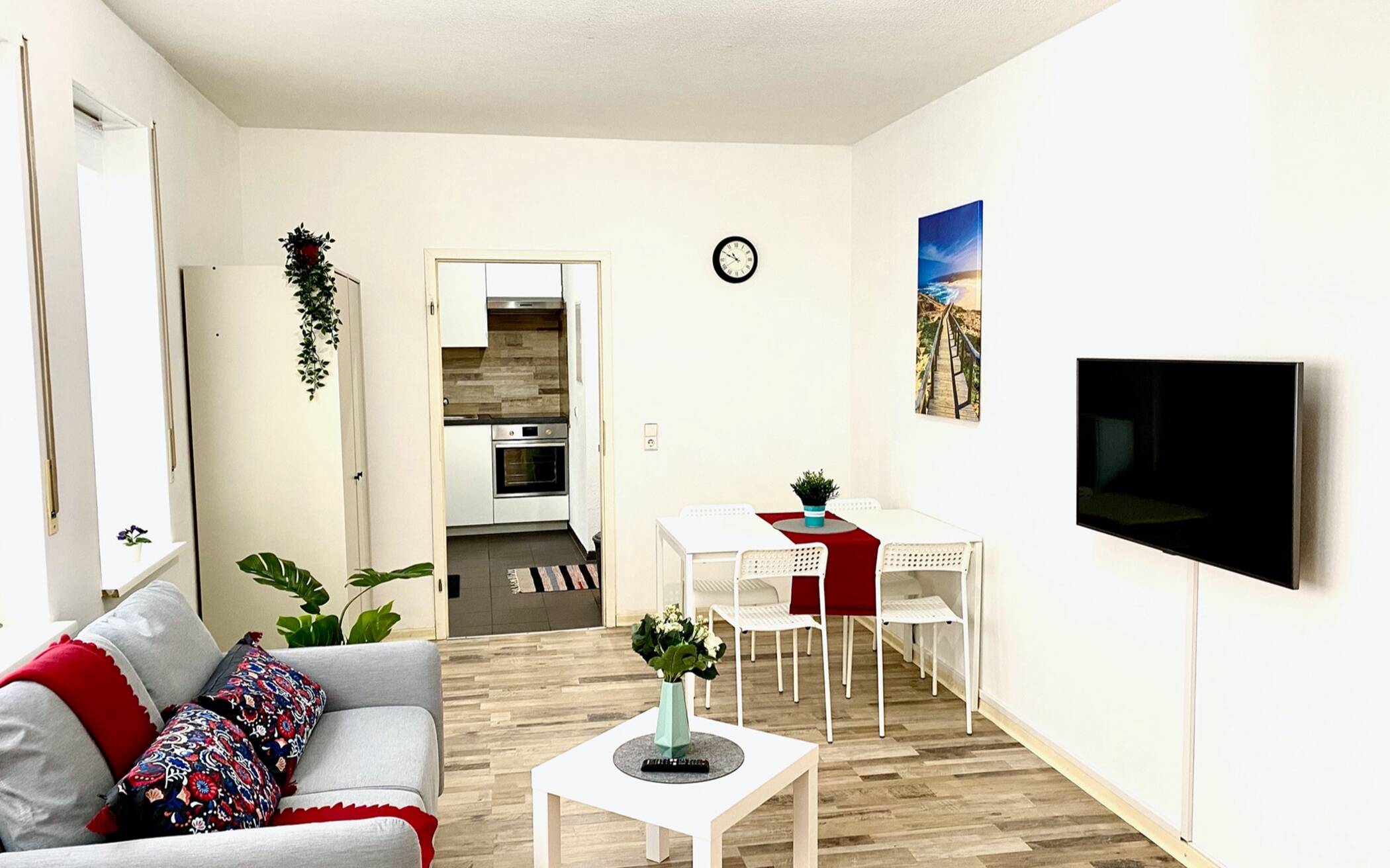 Wohnung in Karlsruhe für Ihr Wohnen auf Zeit zum übernachten – Karlsruhe – Vorschaubild 2