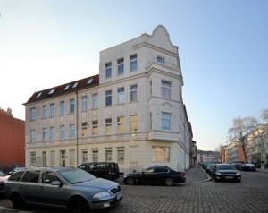 Erstbezug nach Sanierung mit Einbauküche, Wanne und Dusche – 39106 Magdeburg – Vorschaubild 2