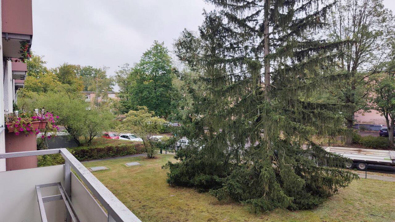 Bezugsfreie 4-Zimmer-Maisonette mit Tageslichtbad & zwei Balkonen – Berlin – Vorschaubild 8