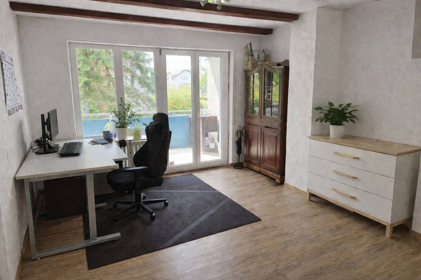 Helle 80 m² Wohnung in Stuttgart-Degerloch mit Gartenmitbenutzung – Stuttgart – Vorschaubild 3