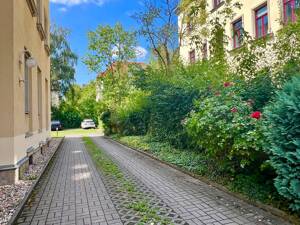 In perfekter Lage! - Vermietete 2-Zimmer-Wohnung mit Balkon und Stellplatz in Dresden-Striesen! – 1309 Dresden – Vorschaubild 9