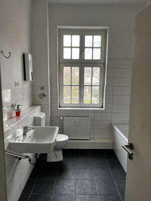 SOMMERAKTION* LEER WERDENDE 2 ZIMMER ERDGESCHOSSWOHNUNG MIT BALKON – 47259 Duisburg – Vorschaubild 3