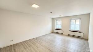 Sanierter Altbau mit Küche, Balkon und zwei Badezimmern – 91058 Erlangen – Vorschaubild 6