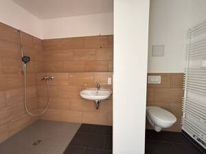 NEU! Frisch sanierte 2-RW mit Südbalkon und Keller ab sofort verfügbar !!! – 1259 Dresden – Vorschaubild 4