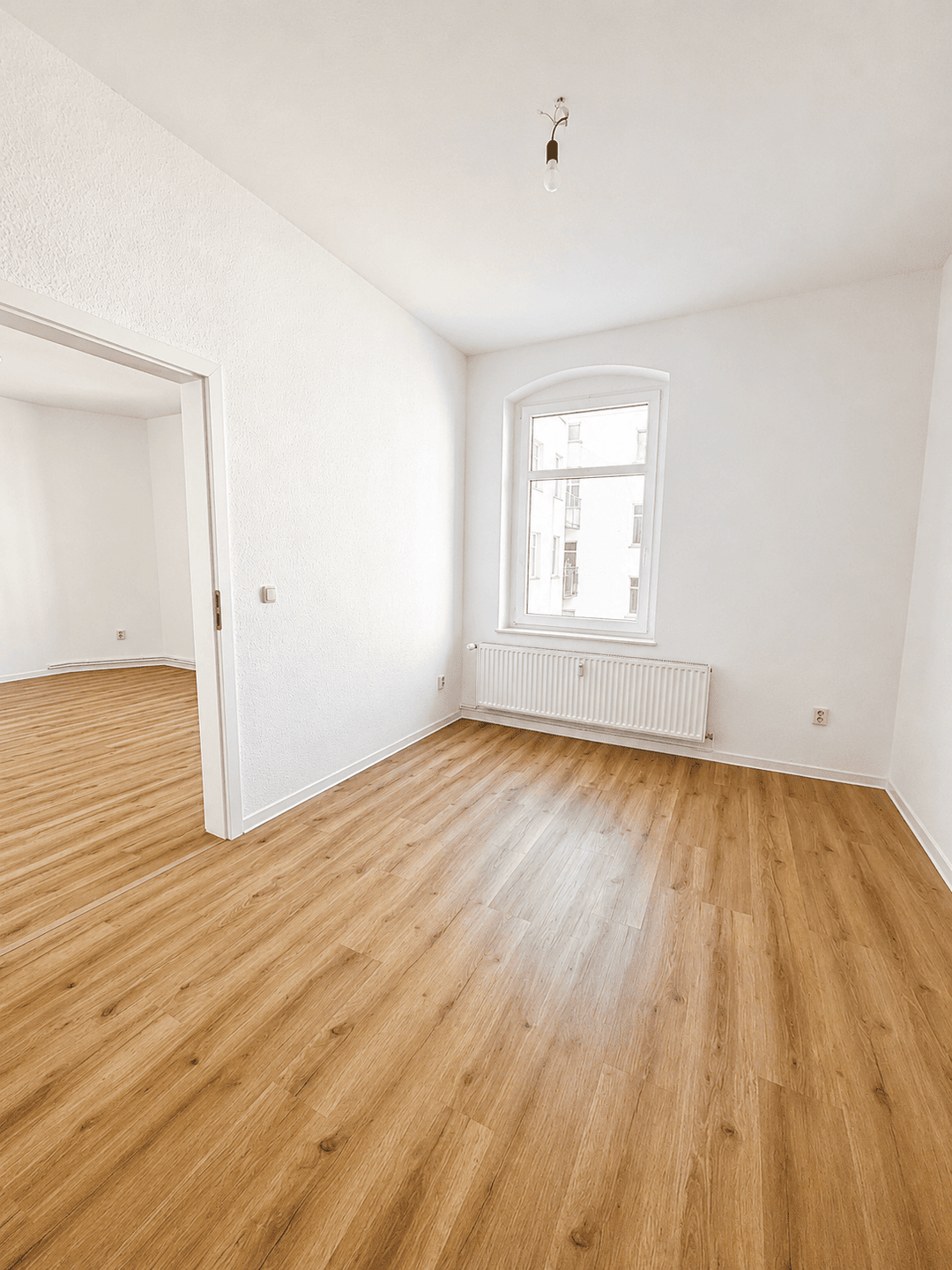 Neu - Inkl. mobilem Klimagerät! - Saniertes Bad, hochwertige EBK – Magdeburg – Vorschaubild 7