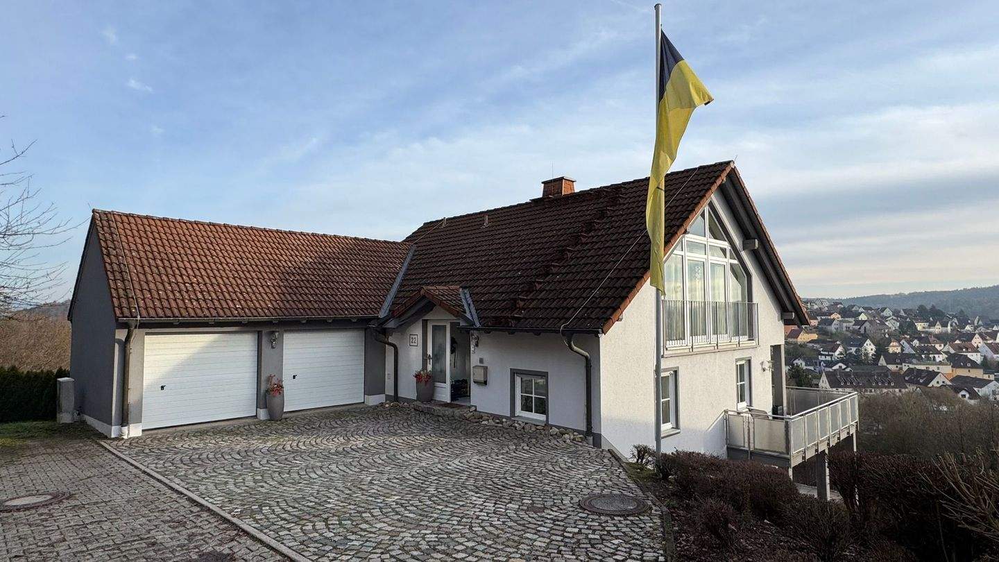 EFH mit toller Fernsicht in Coburg/Rödental – Rödental – Bild 1 von 9