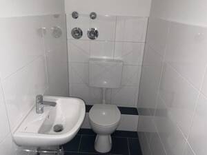 Jetzt schnell sein! In Duisburg Alt-Homberg wird eine sehr gut geschnittene 3-Zimmer-Wohnung vermiet – 47198 Duisburg – Vorschaubild 3
