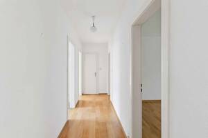 Attraktive 4-Zimmer-Wohnung in beliebter Lage von Ottensen - Südbalkon & eigener Stellplatz – 22763 Hamburg – Vorschaubild 2