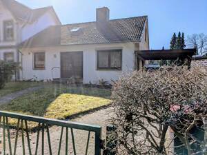 Gepflegtes Einfamilienhaus in Bestlage - direkt am Naturschutzgebiet – 22395 Hamburg – Vorschaubild 1