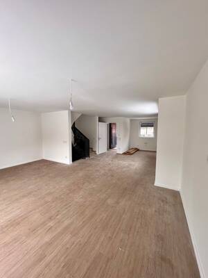 Moderne Doppelhaushälfte mit Garten, Photovoltaik & Gründach – 12487 Berlin – Vorschaubild 9