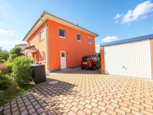 Zukunft trifft Komfort - Erdwärme, PV & Luxusausstattung in ruhiger Lage