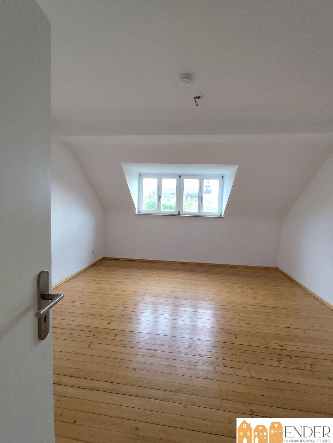 Hornschuchpromenade! 3 Zimmerwohnung mit viel Platz! – Fürth – Vorschaubild 3