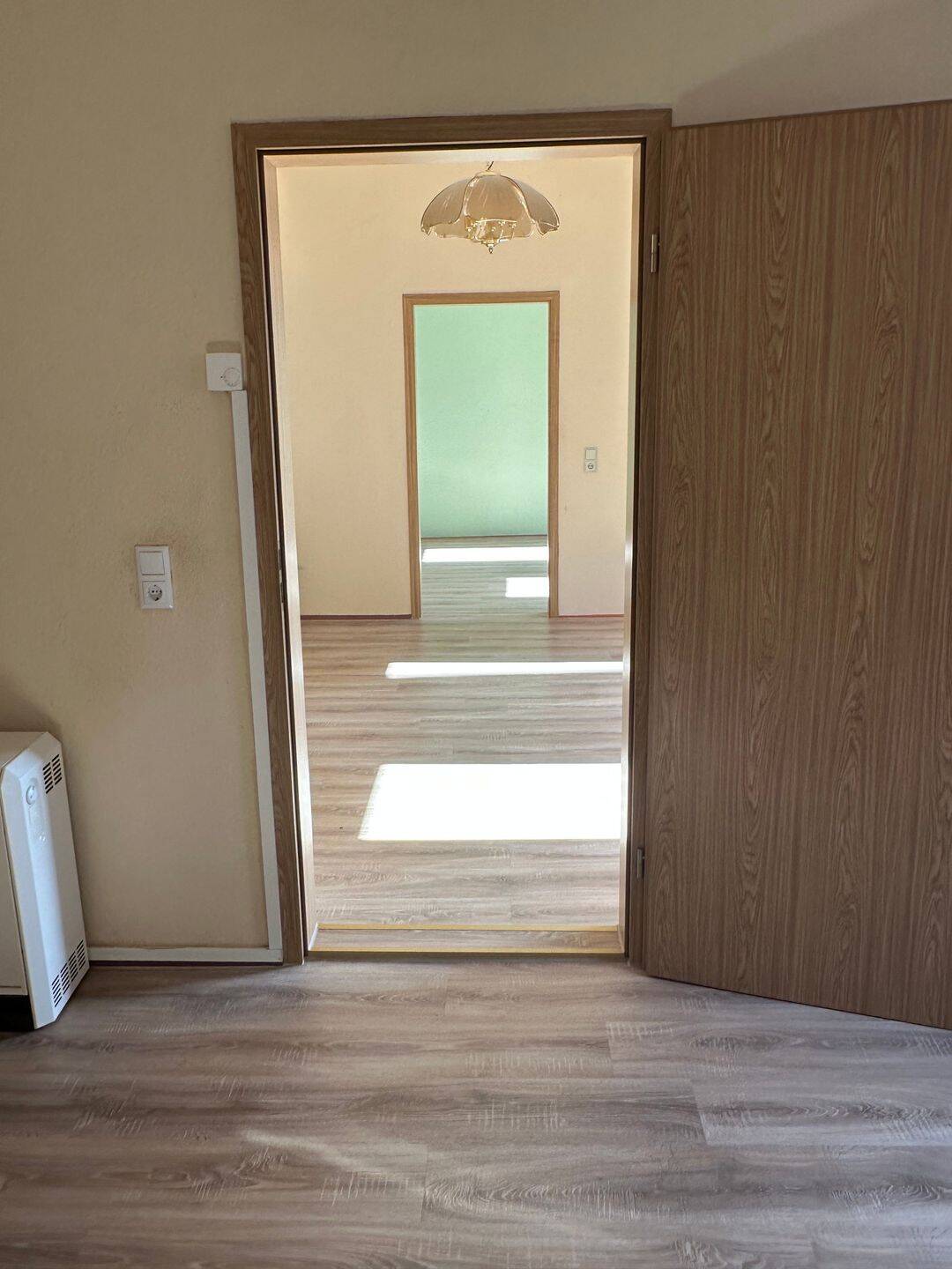 Freie helle 3 Zimmerwohnung im Zentrum von Johannis – Nürnberg – Vorschaubild 2