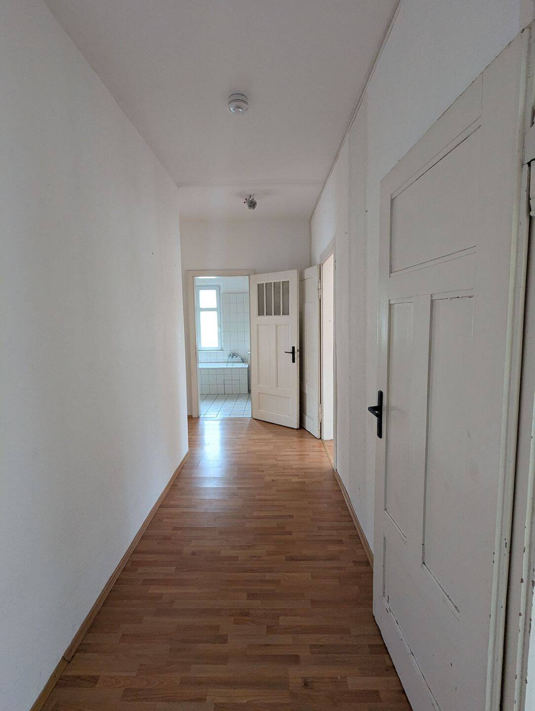 Leerstehende Dreiraumwohnung in der beliebten Südvorstadt – Leipzig – Vorschaubild 4