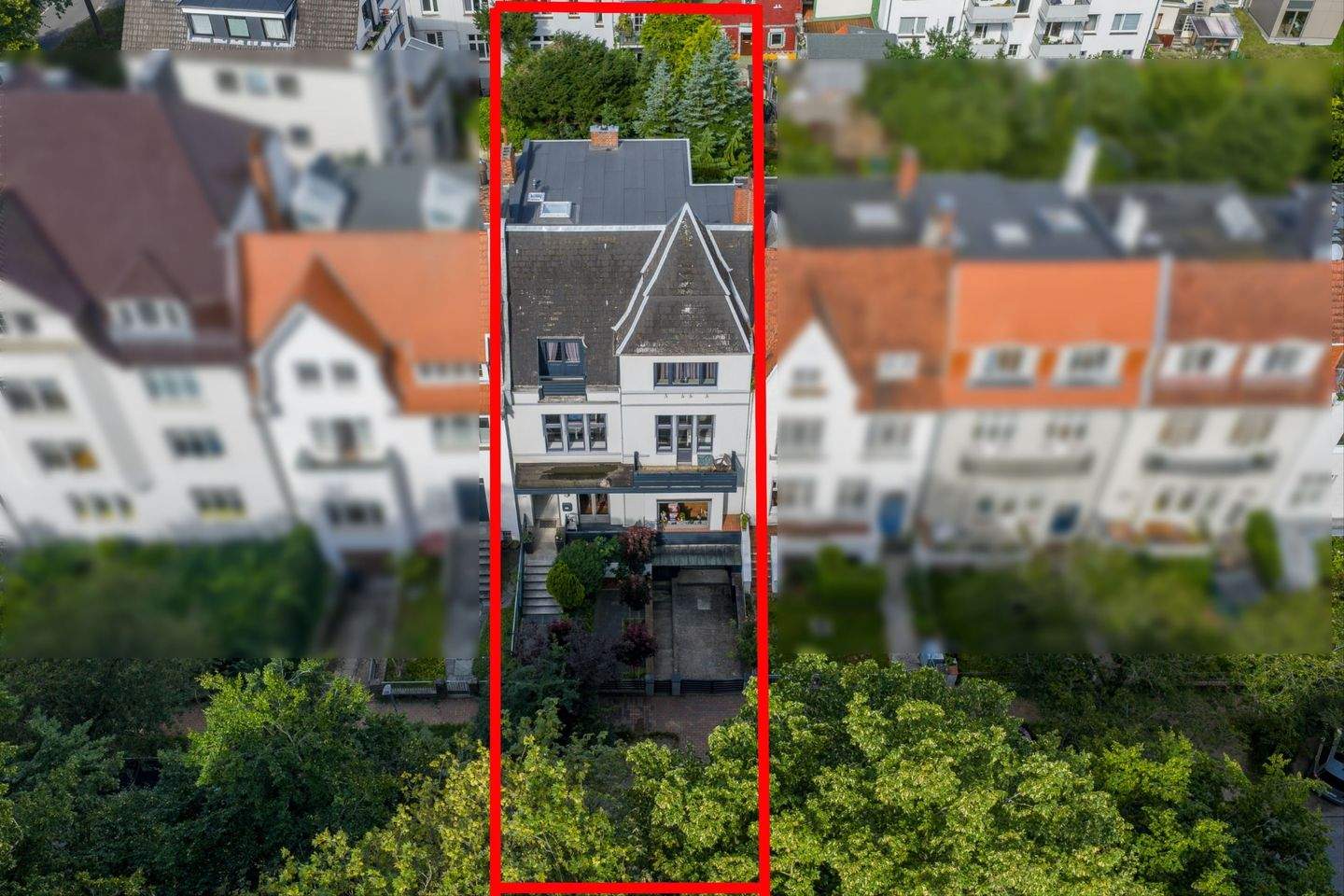 Wir haben für Sie einen NEUEN Bestpreis ausgehandelt ! Exklusive Stadtparkvilla – Lübeck – Bild 1 von 9