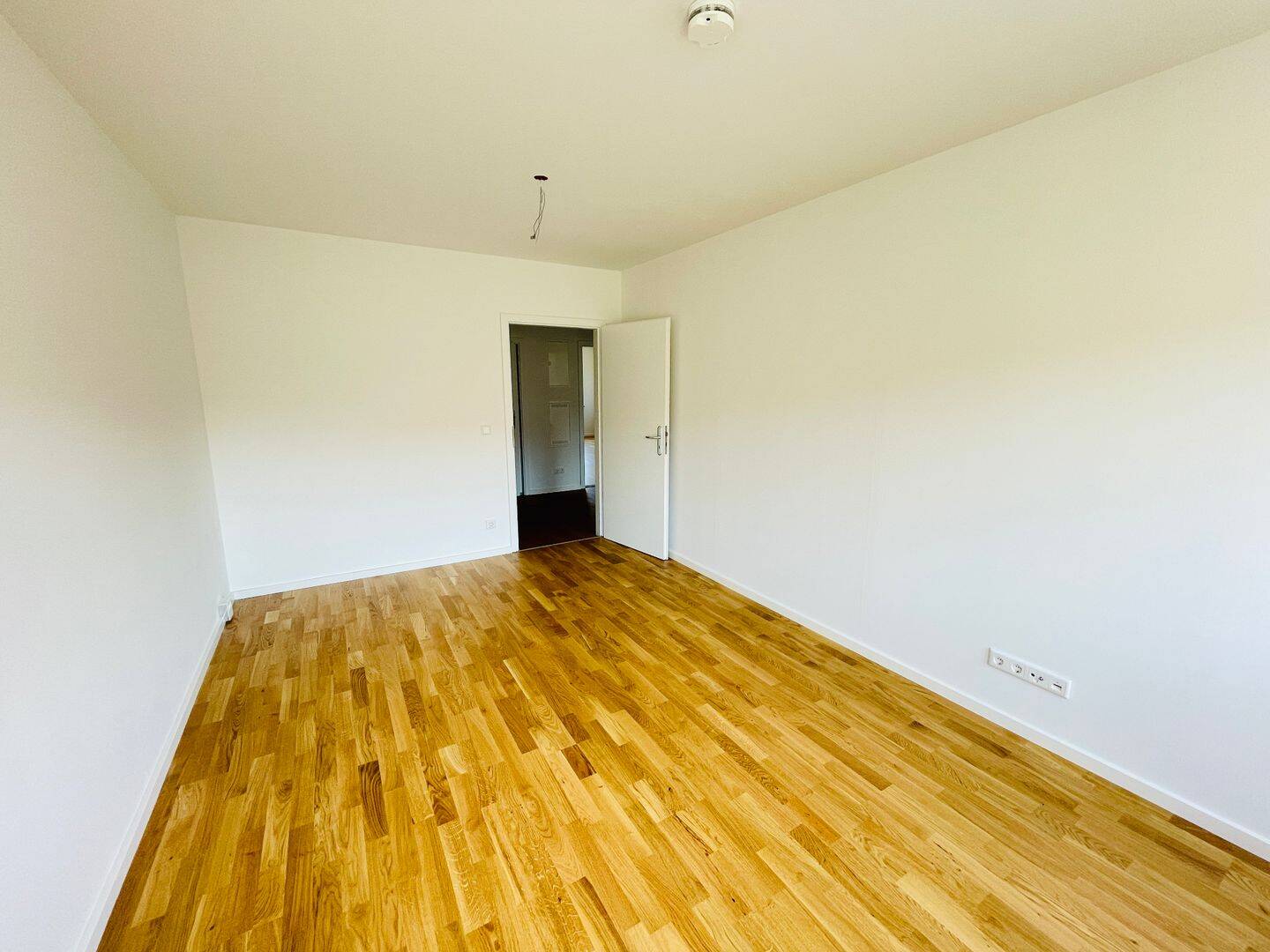 Helle und großzügige 3-Zimmer-Wohnung mit EBK – Nürnberg – Vorschaubild 8