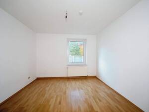 Gut geschnittene 2-Zimmer-Wohnung mit großer Wohnküche und viel Tageslicht – 33609 Bielefeld – Vorschaubild 3