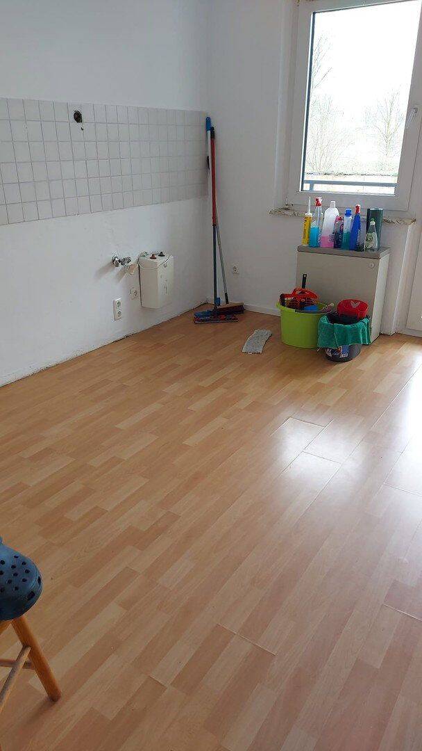 Stilvolle 1,5 Zimmer-Wohnung und großer Küche mit Balkon in Essen, 45326 – Essen – Vorschaubild 3