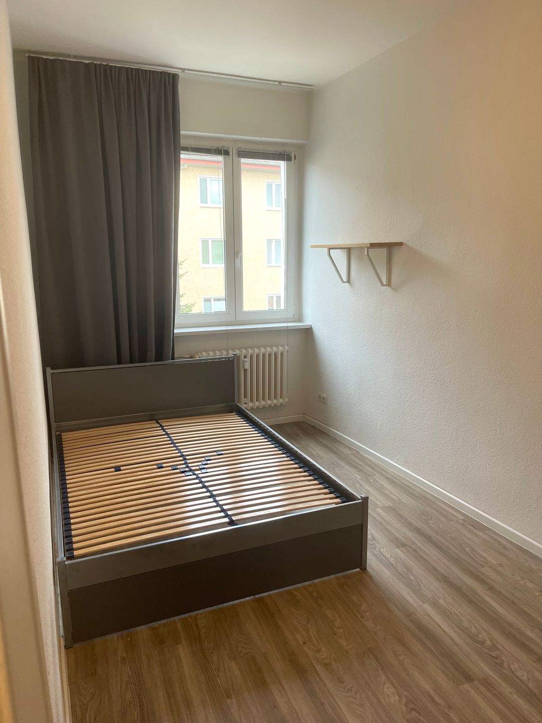 Bezugsfreie helle 3-Zimmer-Altbauwohnung in Westend – Berlin – Vorschaubild 5