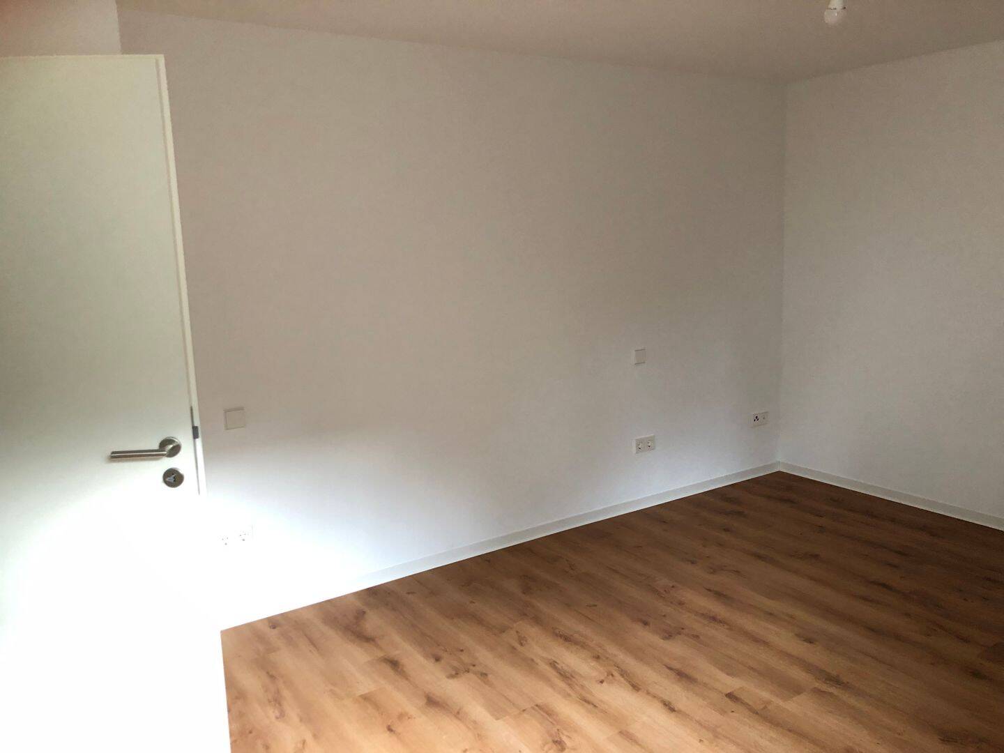 Schöne 2,5 Whg. in ruhiger Lage – Reutlingen – Vorschaubild 2