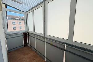 Gepflegte 2-Zimmer-Dachgeschoss mit Außenstellplatz in Stuttgart-Obertürkheim – 70329 Stuttgart – Vorschaubild 5
