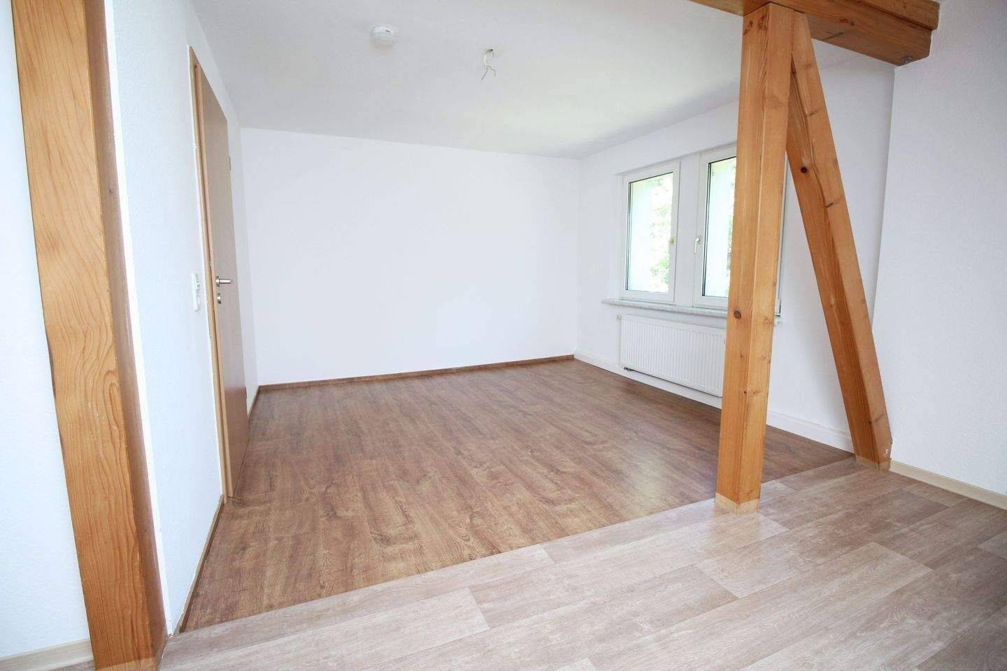 schöne 3-Raum-Wohnung mit Balkon in Mittelbach – Chemnitz – Vorschaubild 5