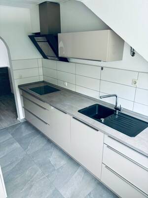 3-Zimmer Dachgeschosswohnung mit Einbauküche und Klimaanlage – 51371 Leverkusen – Vorschaubild 2