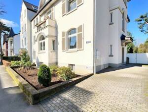 Altbaujuwel in Bonn-Mehlem: Rhein fußläufig zu erreichen