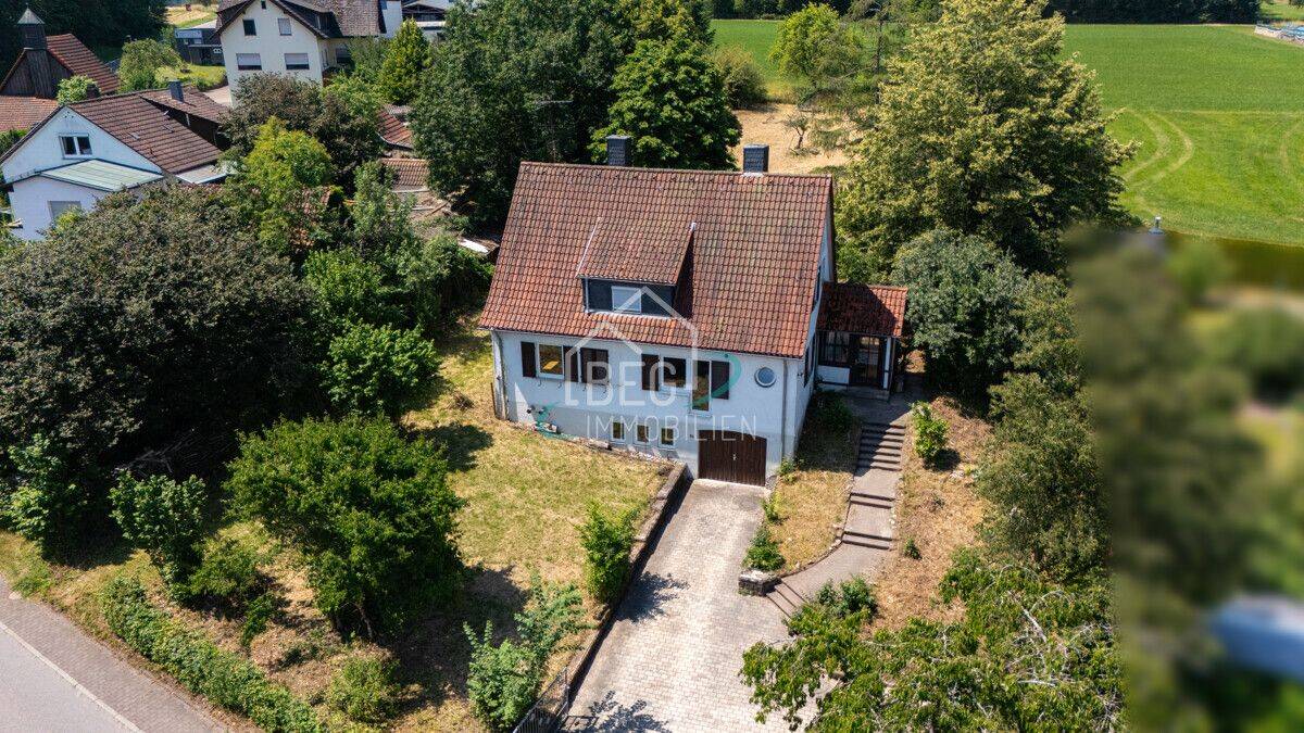 Wohnen mit Freiraum - Einfamilienhaus auf über 2.500 m² Grundstück – Waldenburg – Vorschaubild 3