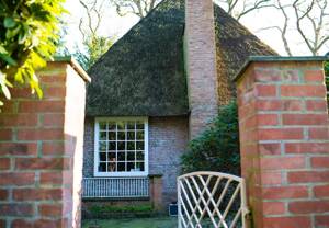 PURNHAGEN-IMMOBILIEN - Bremen-St.Magnus - Exklusives 1-Familienhaus unter Reet in bester Wohnlage – 28759 Bremen – Vorschaubild 7